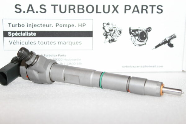 INJECTEUR BOSCH 0445110369 03L130277J